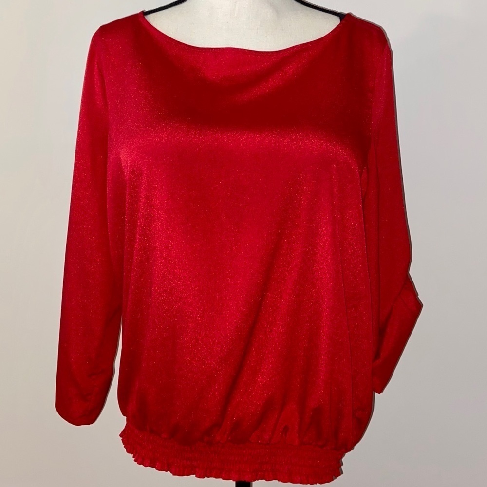 New York & Company top with optional roll up sleeve